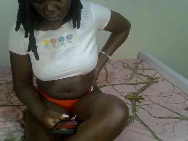 Ebonycherry webcam