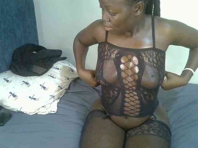 Ebonycherry webcam