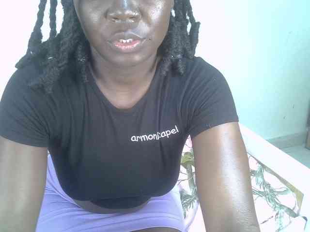 Ebonycherry webcam