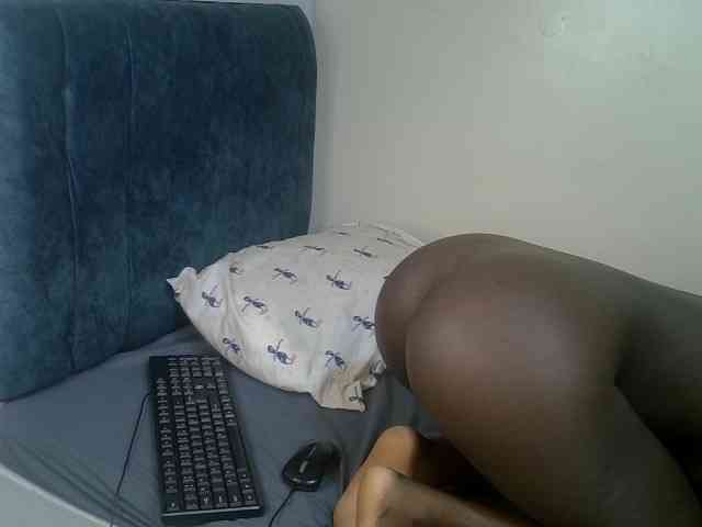 Ebonycherry webcam