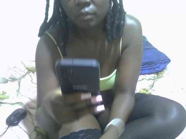 Ebonycherry webcam