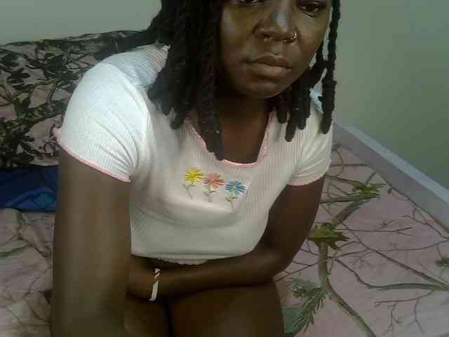 Ebonycherry webcam