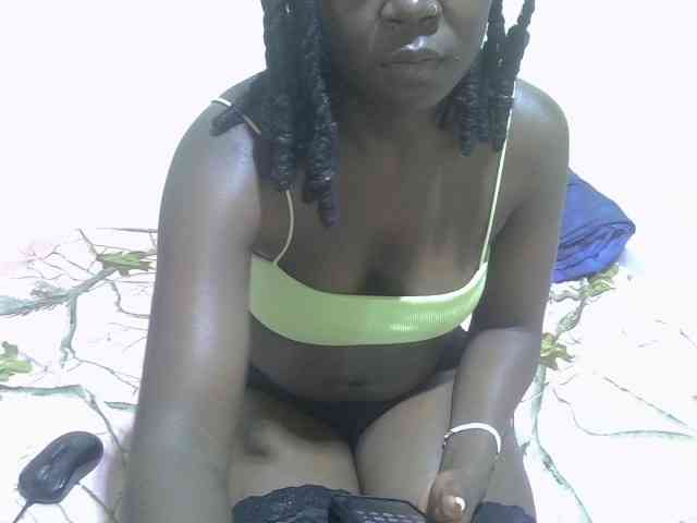 Ebonycherry webcam