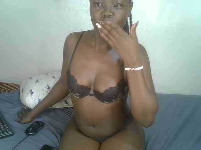 Ebonycherry webcam