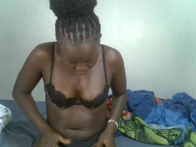 Ebonycherry webcam