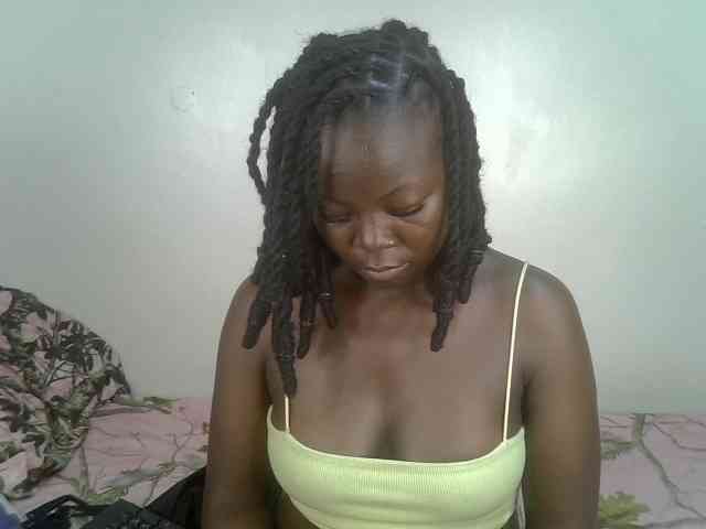 Ebonycherry webcam