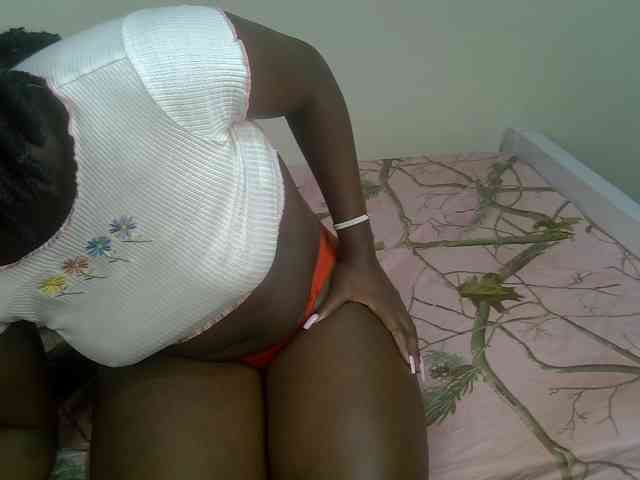 Ebonycherry webcam