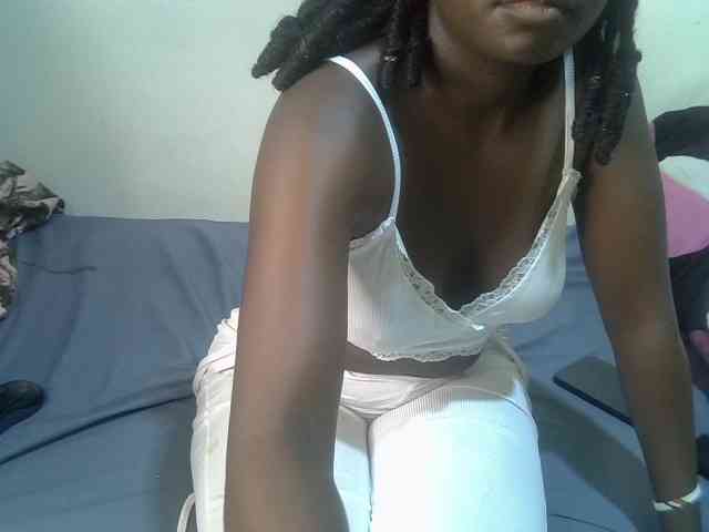 Ebonycherry webcam
