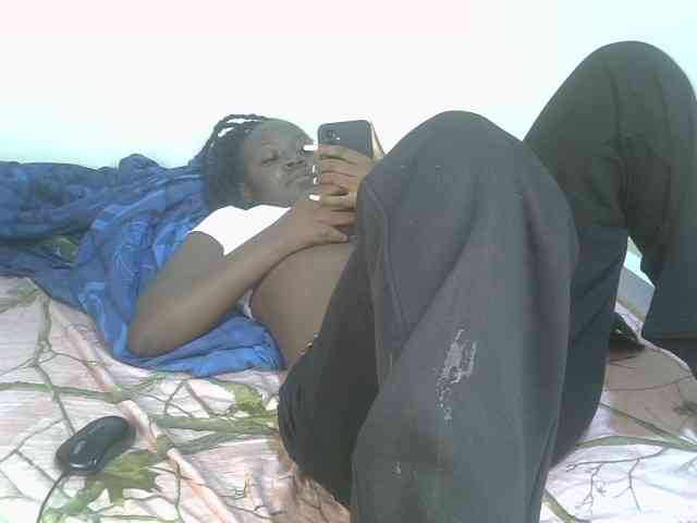 Ebonycherry webcam