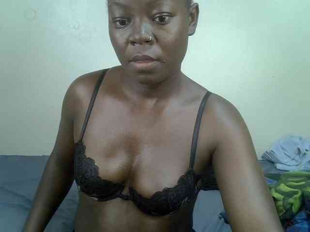 Ebonycherry webcam