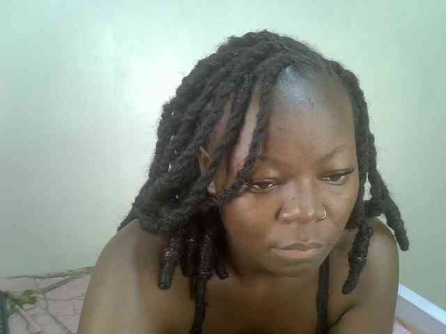 Ebonycherry webcam