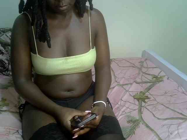 Ebonycherry webcam