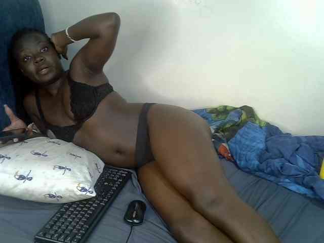 Ebonycherry webcam