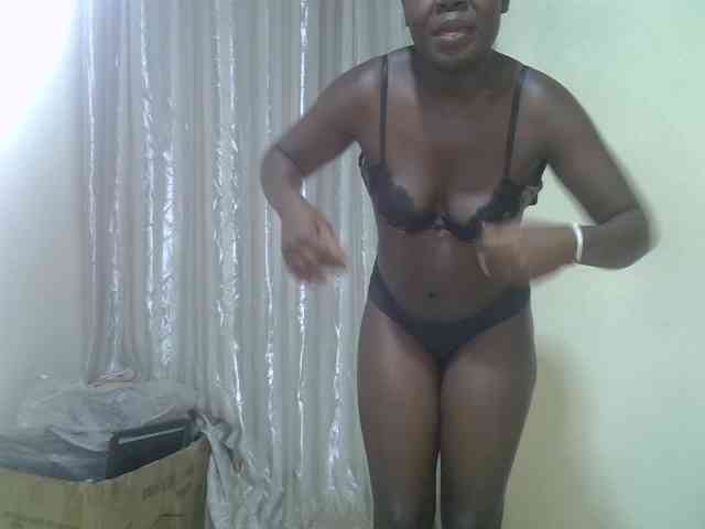 Ebonycherry webcam