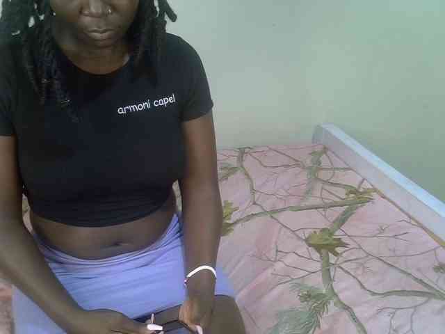 Ebonycherry webcam