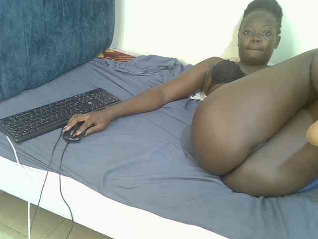 Ebonycherry webcam