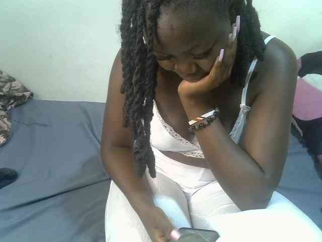 Ebonycherry webcam