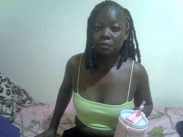Ebonycherry webcam