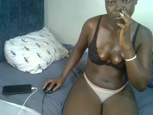 Ebonycherry webcam