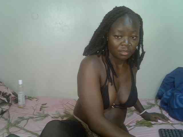 Ebonycherry webcam