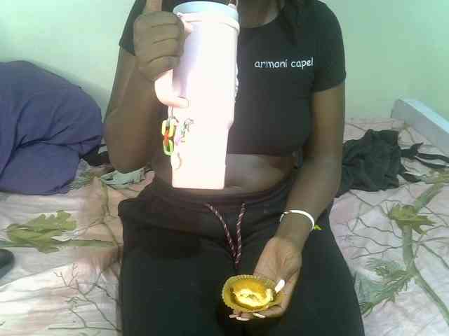 Ebonycherry webcam