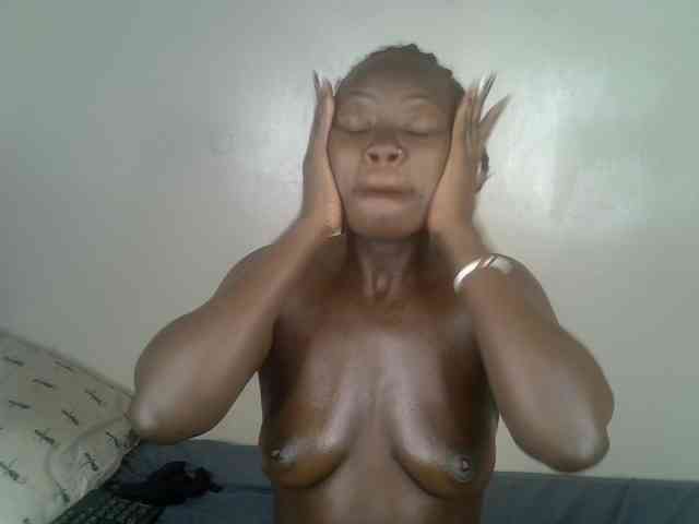 Ebonycherry webcam