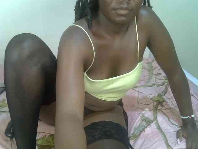 Ebonycherry webcam