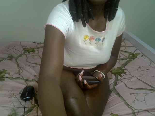 Ebonycherry webcam
