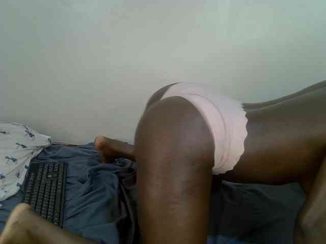Ebonycherry webcam