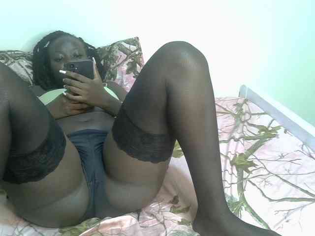 Ebonycherry webcam