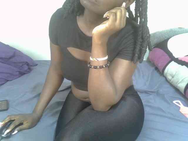Ebonycherry webcam