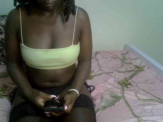 Ebonycherry webcam