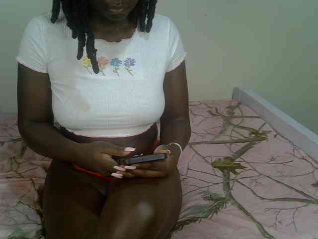 Ebonycherry webcam