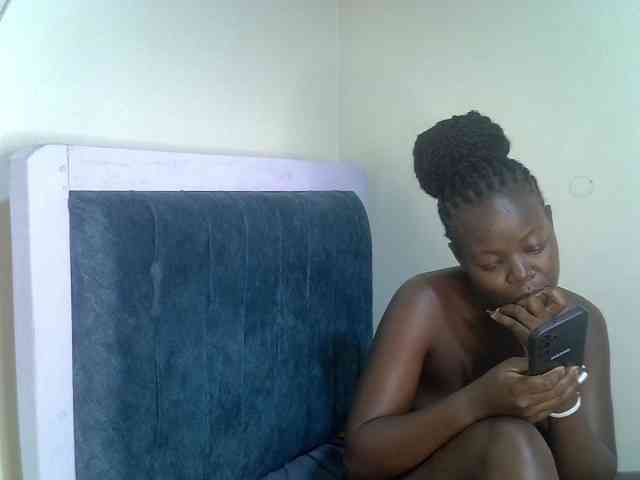 Ebonycherry webcam