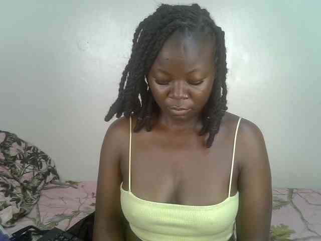 Ebonycherry webcam