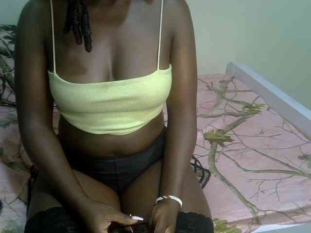 Ebonycherry webcam