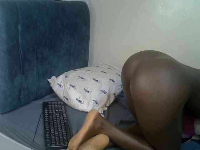 Ebonycherry webcam