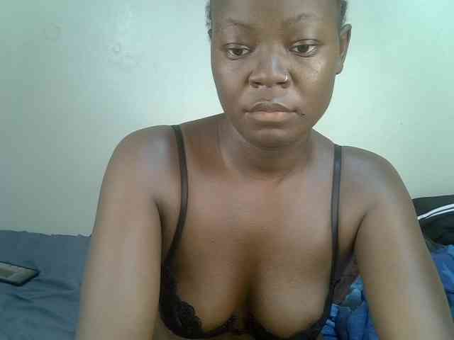 Ebonycherry webcam