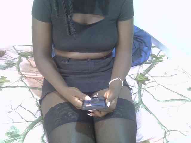Ebonycherry webcam