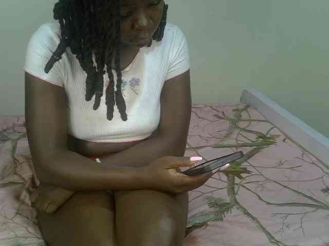 Ebonycherry webcam