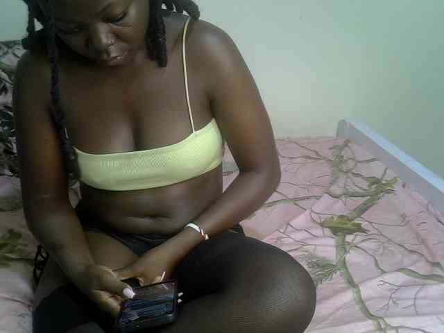 Ebonycherry webcam