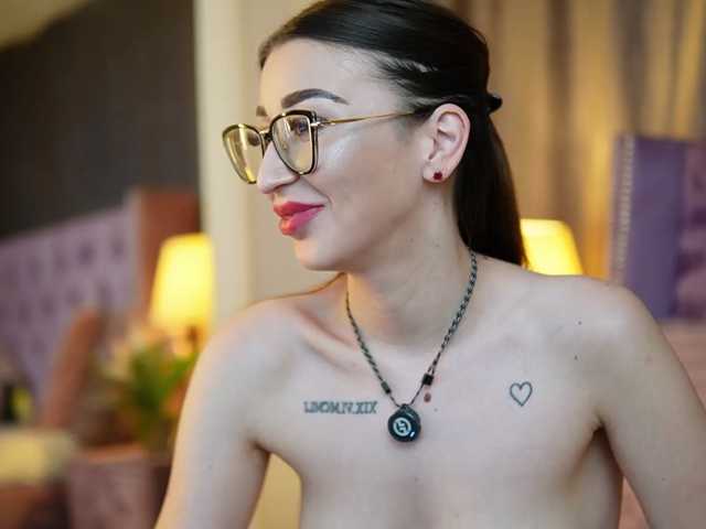 KimJada live cam on BongaCams