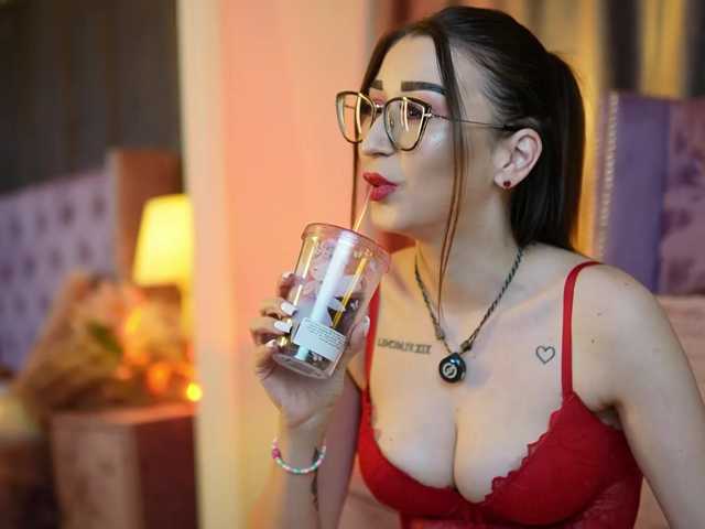 KimJada live cam on BongaCams