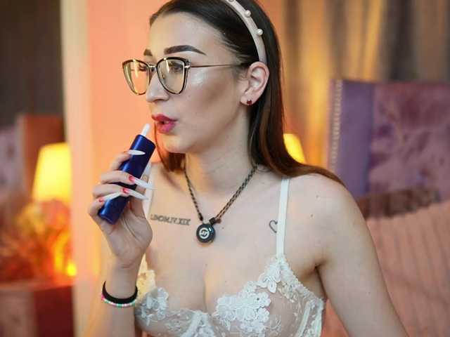 KimJada live cam on BongaCams