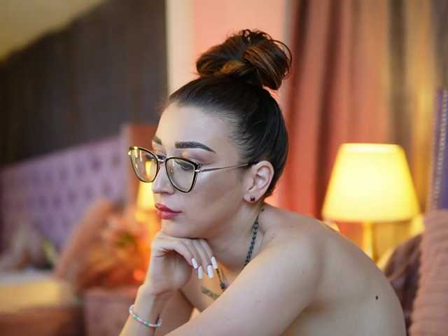 KimJada live cam on BongaCams