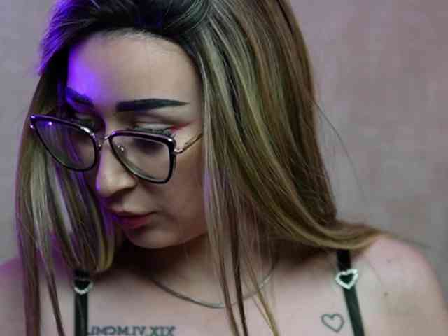KimJada webcam