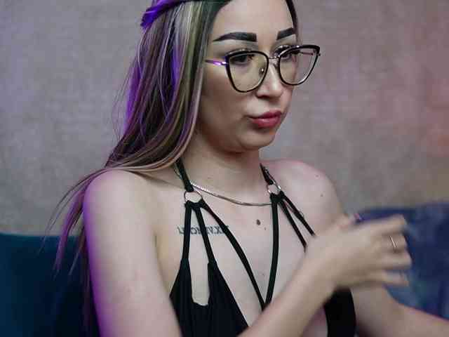 KimJada webcam