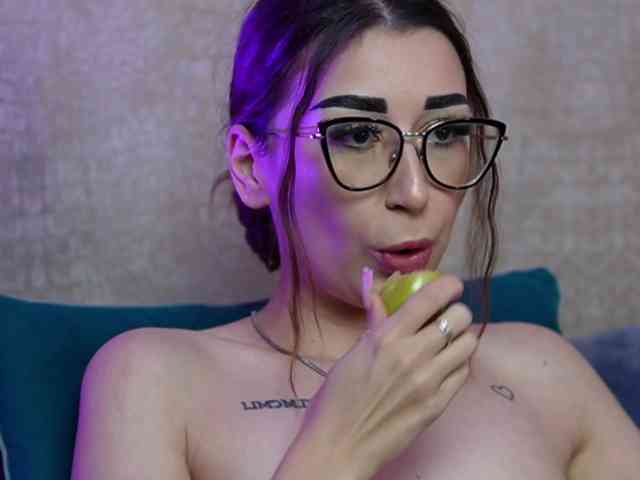 KimJada webcam