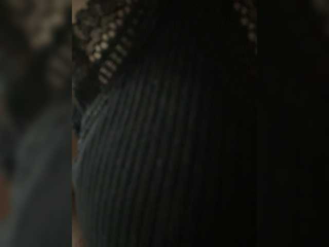 Kisa77771a live cam on BongaCams
