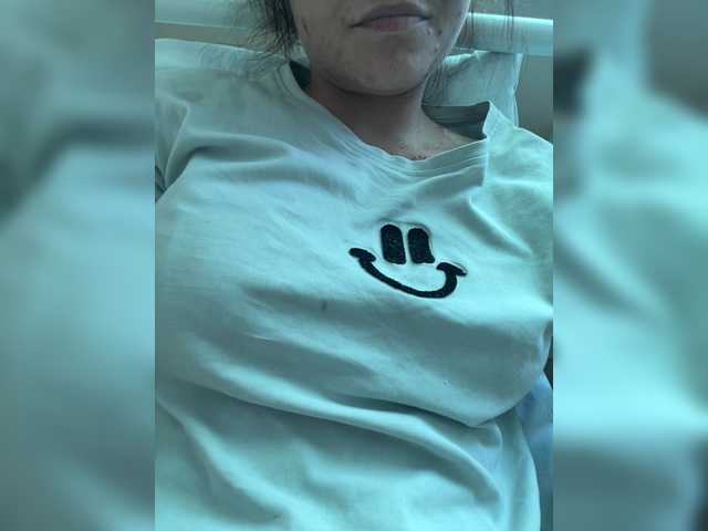 Kisa77771a live cam on BongaCams